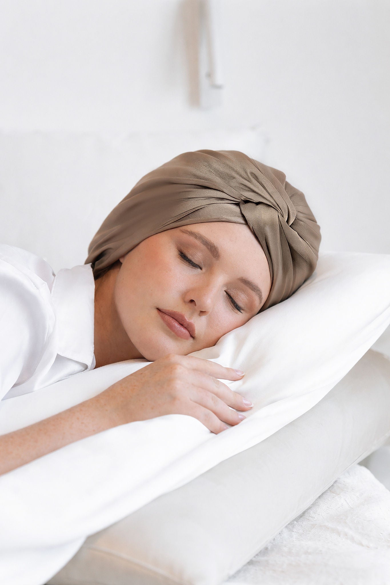The Silk Bonnet - Mocha